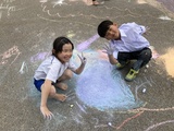 5/9(金)《「おいでよフェスタ」春光荘駐車場に広がるチョークアート！》のご報告✏️✏️