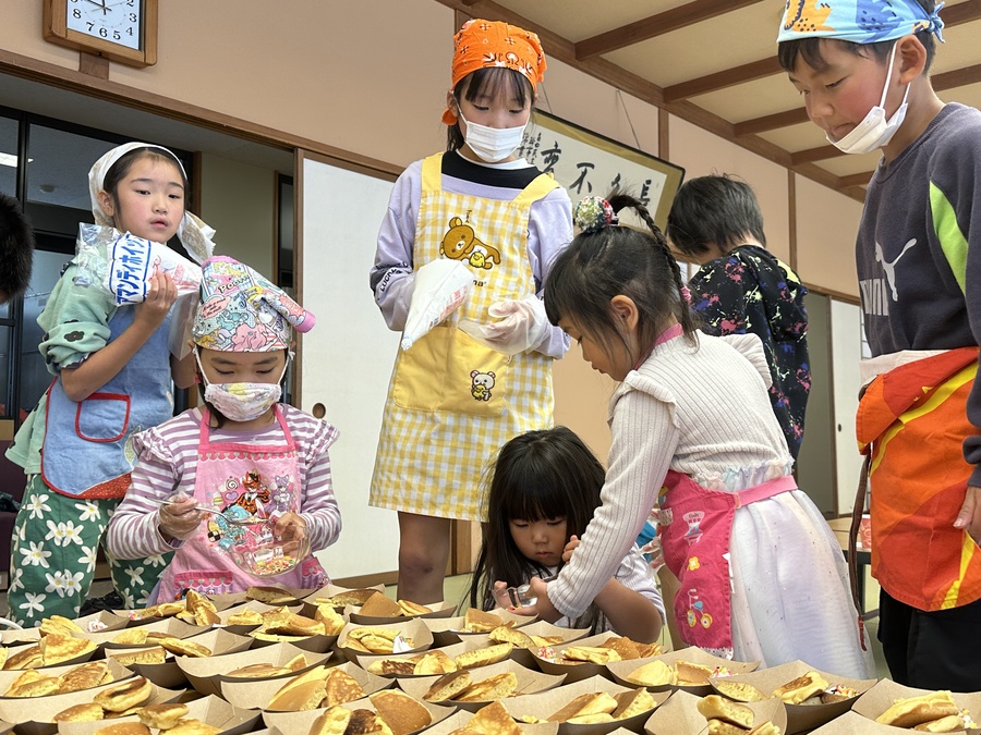 ホットケーキにデコレーション